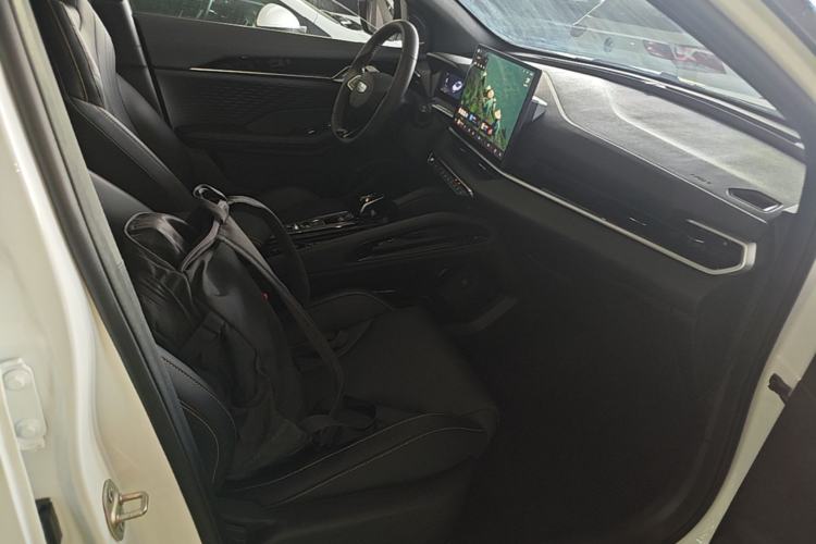 Used Geely Auto Coolray 2025 Bin Yue L 1.5T DCT Starlight Edition Right Front Seat