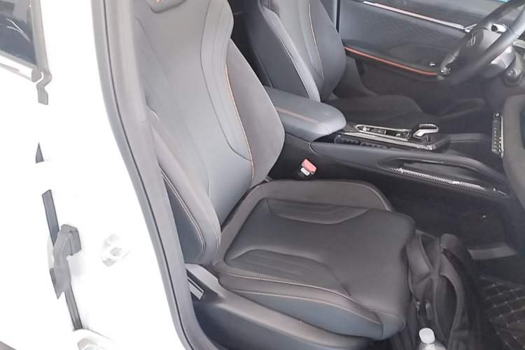 Used Geely Auto Coolray 2025 Model Bin Yue L 1.5TD DCT Battle Right Front Seat