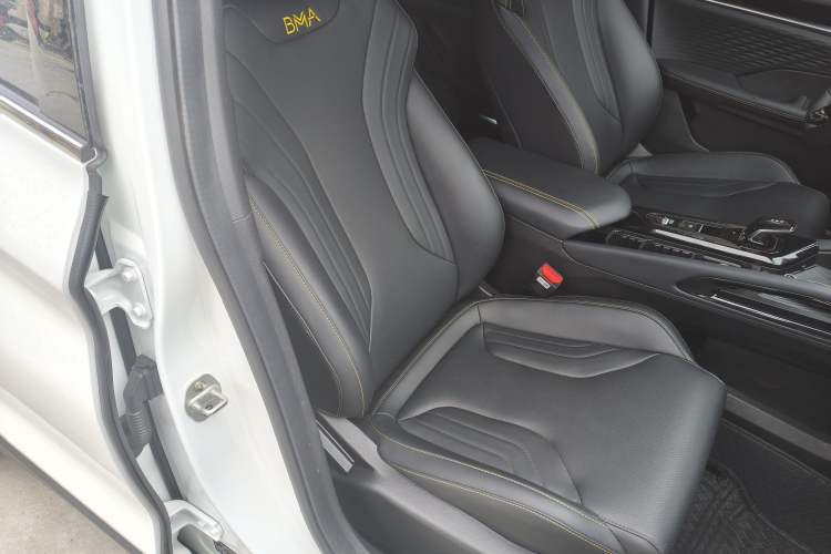 Used Geely Auto Coolray 2025 Bin Yue L 1.5TD DCT Star Diamond Right Front Seat