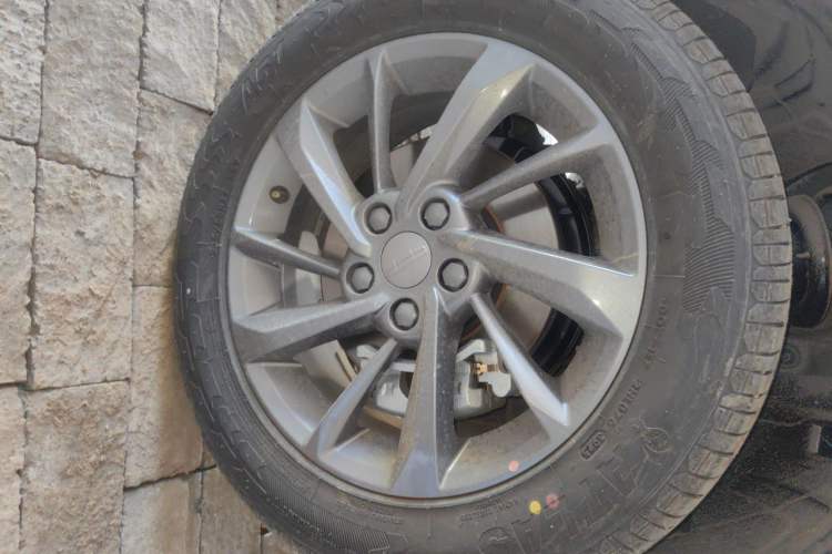 Used Geely Auto Coolray 2025 1.5L CVT Super Edition Right Front Wheel Hub