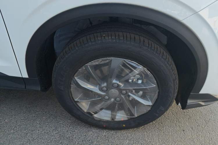 Used Geely Auto Coolray 2025 1.5L CVT Super Edition Right Front Wheel Hub