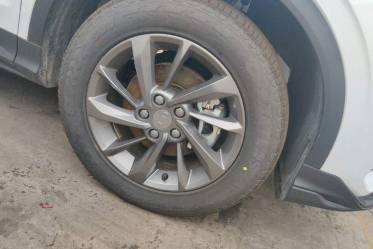 Used Geely Auto Coolray 2025 Model 1.5L CVT Superpower Edition MAX Right Front Wheel Hub