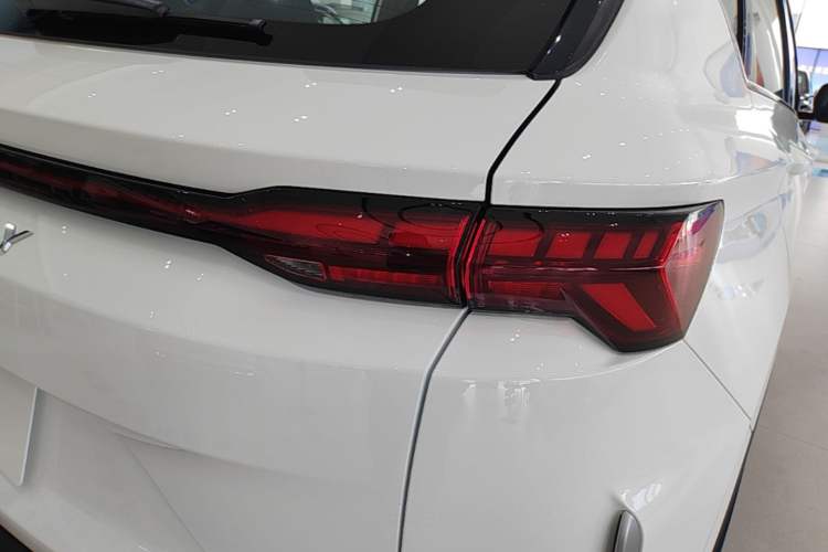 Used Geely Auto Coolray 2025 Bin Yue L 1.5TD DCT Star Diamond Right Rear Taillight