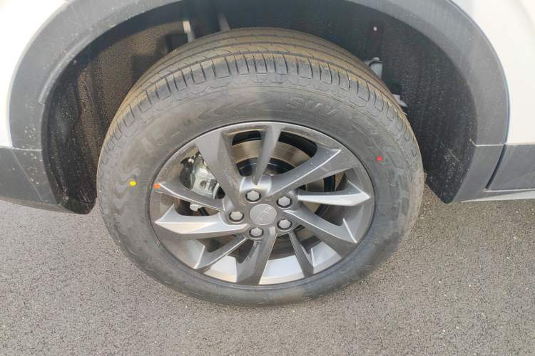Used Geely Auto Coolray 2025 1.5L CVT Super Edition Right Rear Wheel Hub