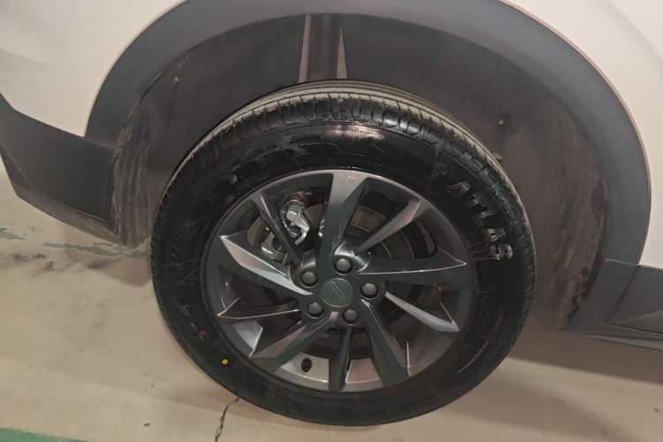 Used Geely Auto Coolray 2025 Model 1.5L CVT Superpower Edition MAX Right Rear Wheel Hub