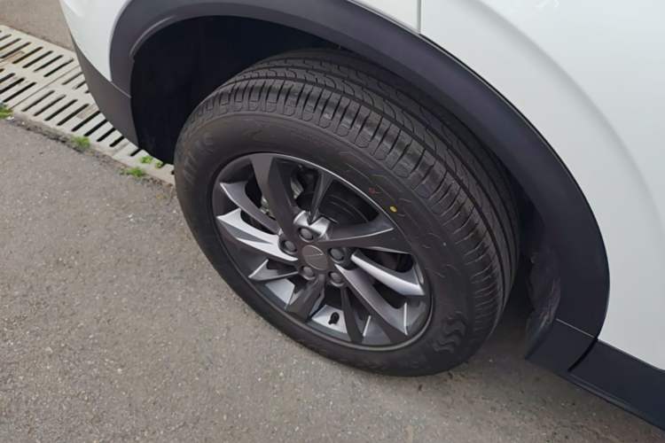 Used Geely Auto Coolray 2025 Model 1.5L CVT Superpower Edition MAX Right Rear Wheel Hub