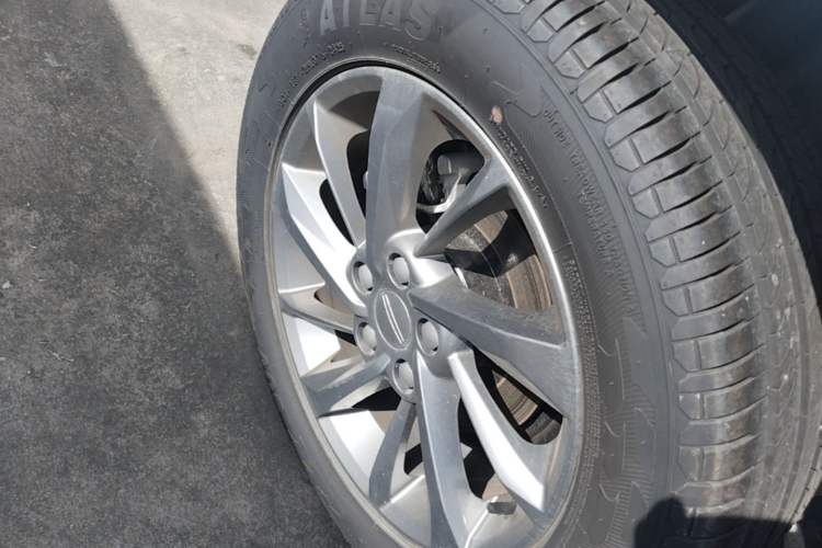 Used Geely Auto Coolray 2025 Model 1.5L CVT Superpower Edition MAX Right Rear Wheel Hub