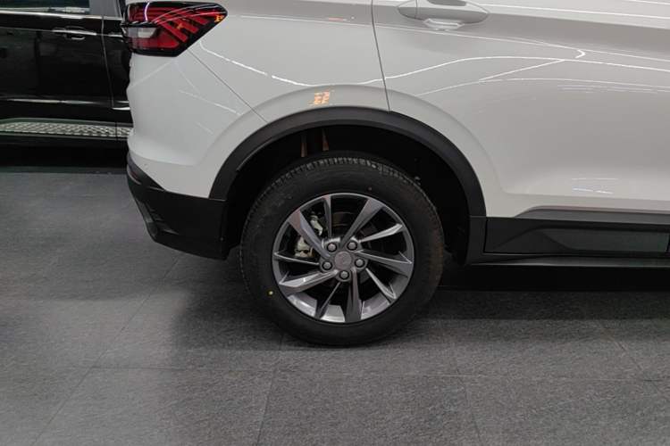 Used Geely Auto Coolray 2025 Model 1.5L CVT Superpower Edition MAX Right Rear Wheel Hub