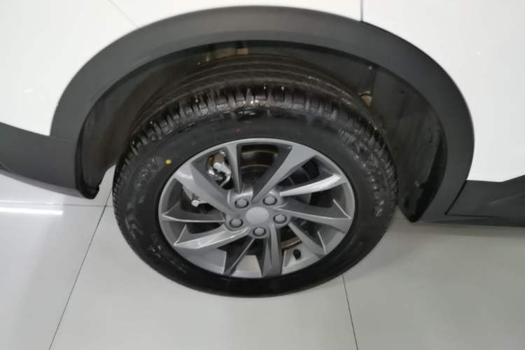Used Geely Auto Coolray 2025 Model 1.5L CVT Superpower Edition MAX Right Rear Wheel Hub