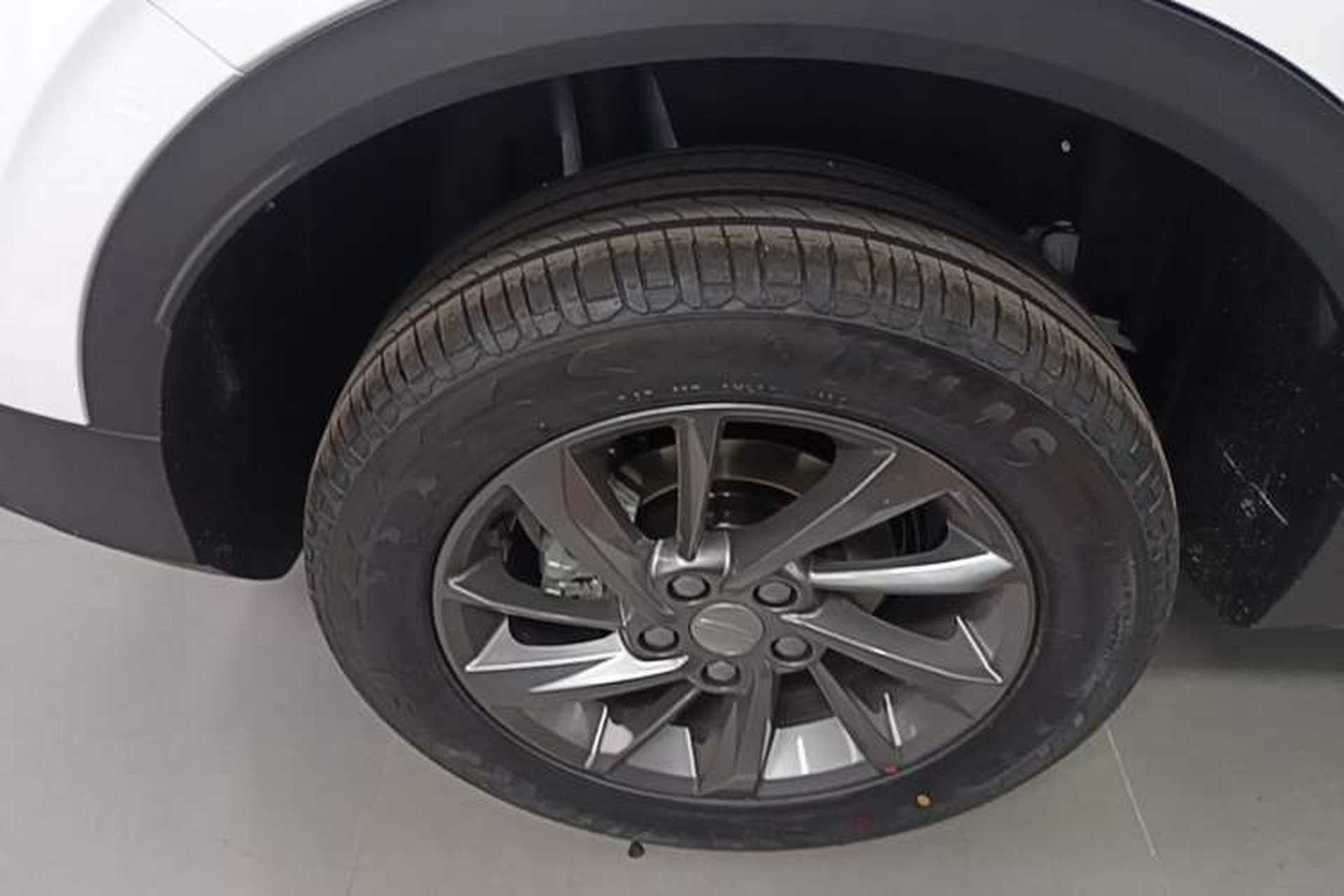Used Geely Auto Coolray 2025 1.5L CVT Super Edition Right Rear Wheel Hub