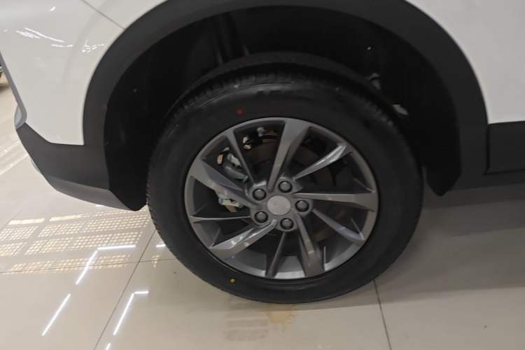 Used Geely Auto Coolray 2025 Bin Yue L 1.5TD DCT Beyond Edition Right Rear Wheel Hub