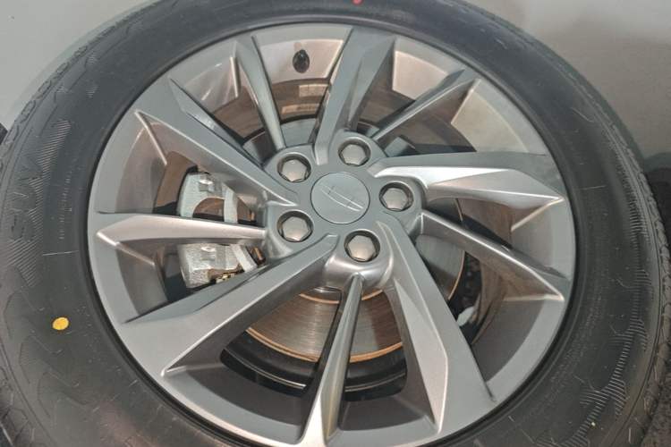 Used Geely Auto Coolray 2025 Model 1.5L CVT Superpower Edition MAX Right Rear Wheel Hub
