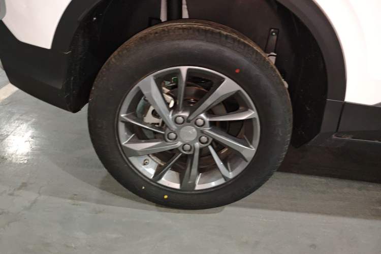 Used Geely Auto Coolray 2025 Bin Yue L 1.5TD DCT Beyond Edition Right Rear Wheel Hub