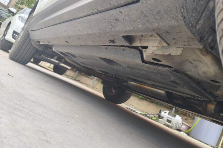 Used Geely Auto Coolray 2025 Bin Yue L 1.5TD DCT Star Diamond Right Side Sill