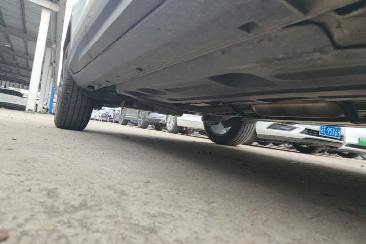 Used Geely Auto Coolray 2025 Bin Yue L 1.5T DCT Starlight Edition Right Side Sill