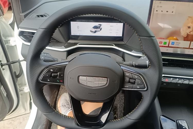 Used Geely Auto Coolray 2025 Bin Yue L 1.5T DCT Starlight Edition Steering Wheel