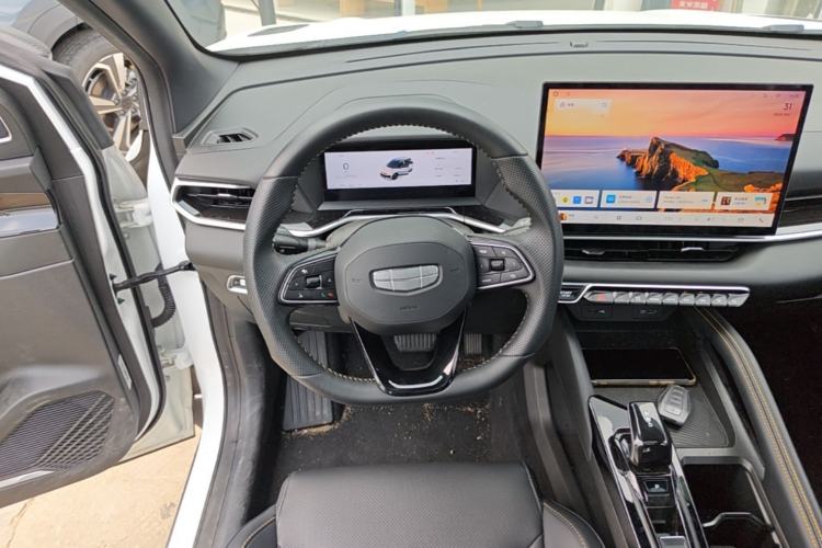 Used Geely Auto Coolray 2025 Bin Yue L 1.5T DCT Starlight Edition Steering Wheel