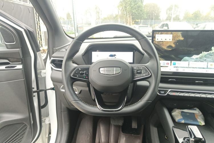Used Geely Auto Coolray 2025 Bin Yue L 1.5T DCT Starlight Edition Steering Wheel