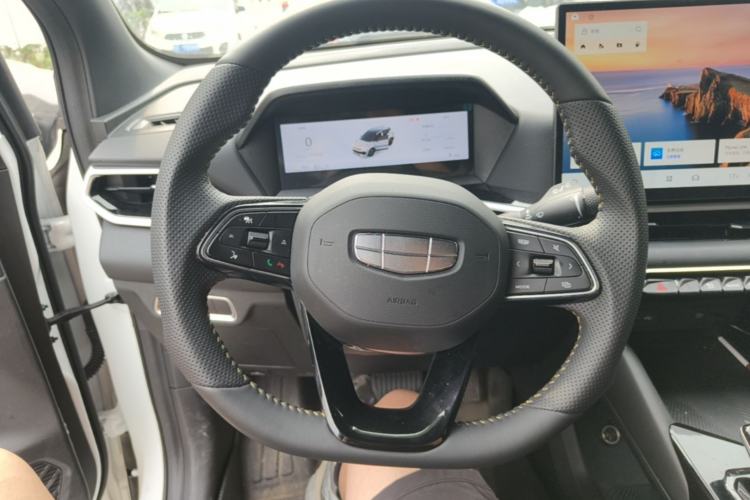 Used Geely Auto Coolray 2025 Bin Yue L 1.5T DCT Starlight Edition Steering Wheel