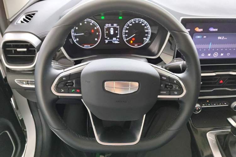 Used Geely Auto Coolray 2025 Model 1.5L CVT Superpower Edition MAX Steering Wheel