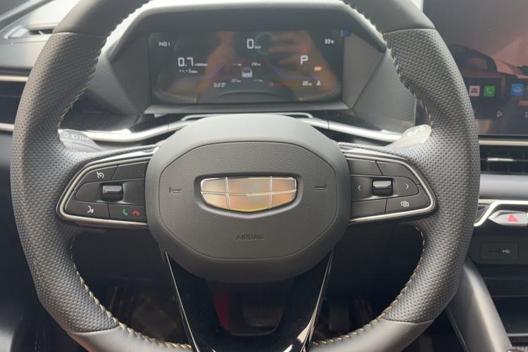 Used Geely Auto Coolray 2025 Bin Yue L 1.5TD DCT Star Diamond Steering Wheel