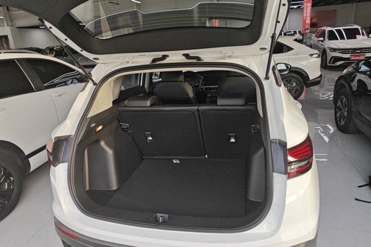 Used Geely Auto Coolray 2025 1.5L CVT Super Edition Trunk