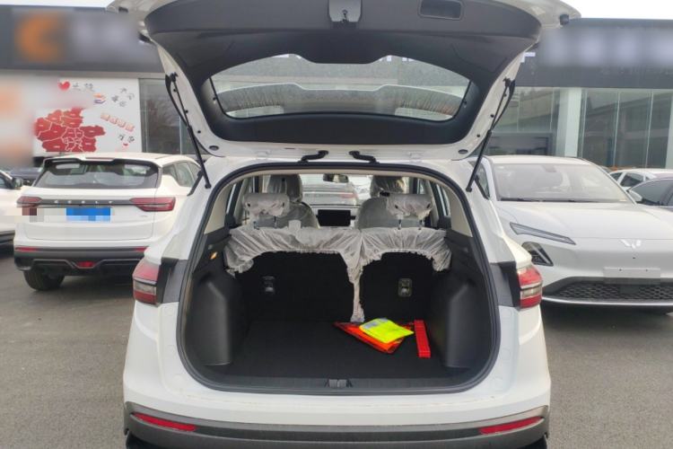 Used Geely Auto Coolray 2025 1.5L CVT Super Edition Trunk