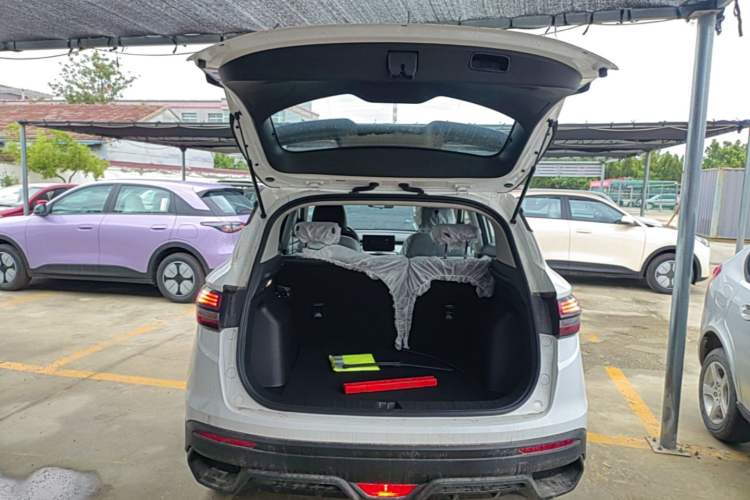 Used Geely Auto Coolray 2025 1.5L CVT Super Edition Trunk
