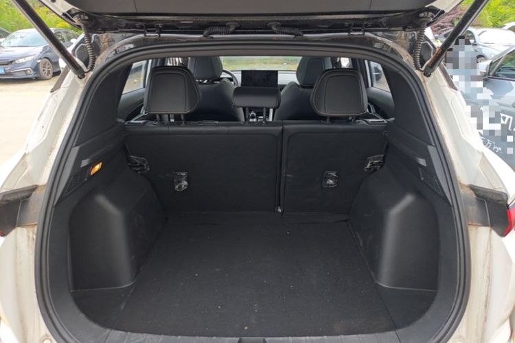 Used Geely Auto Coolray 2025 Bin Yue L 1.5T DCT Starlight Edition Trunk