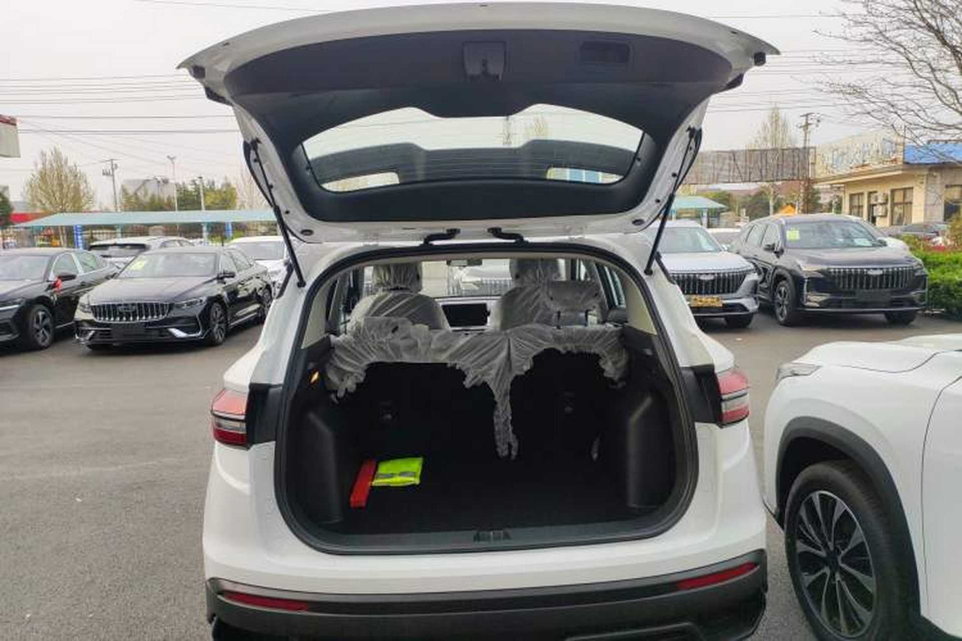Used Geely Auto Coolray 2025 1.5L CVT Super Edition Trunk