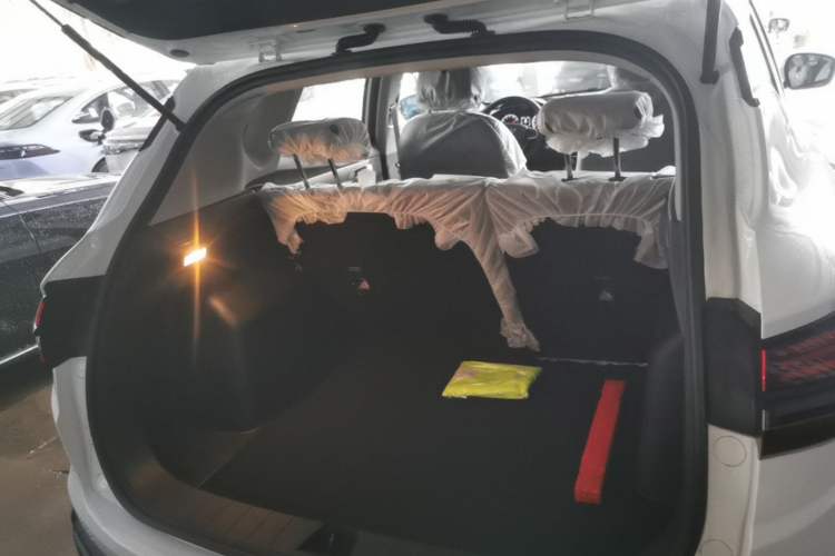 Used Geely Auto Coolray 2025 1.5L CVT Super Edition Trunk