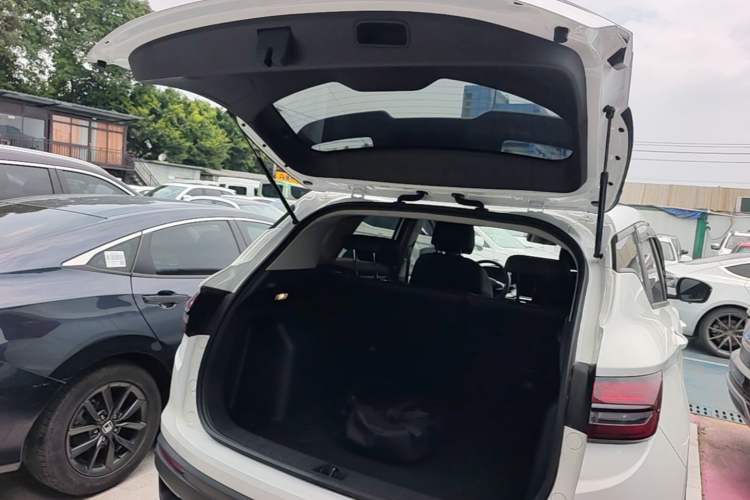 Used Geely Auto Coolray 2025 1.5L CVT Super Edition Trunk