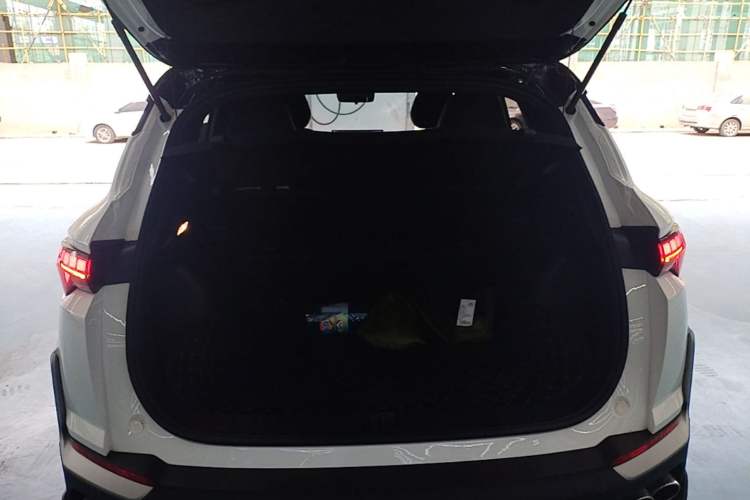 Used Geely Auto Coolray 2025 Model Bin Yue L 1.5TD DCT Battle Trunk