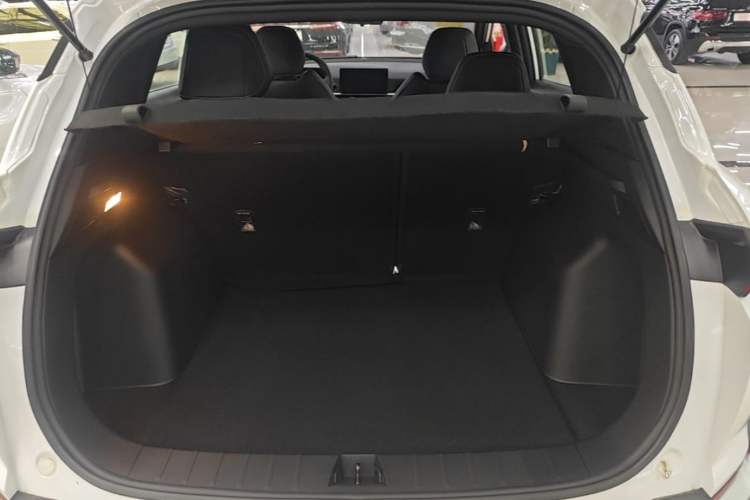 Used Geely Auto Coolray 2025 Bin Yue L 1.5TD DCT Beyond Edition Trunk