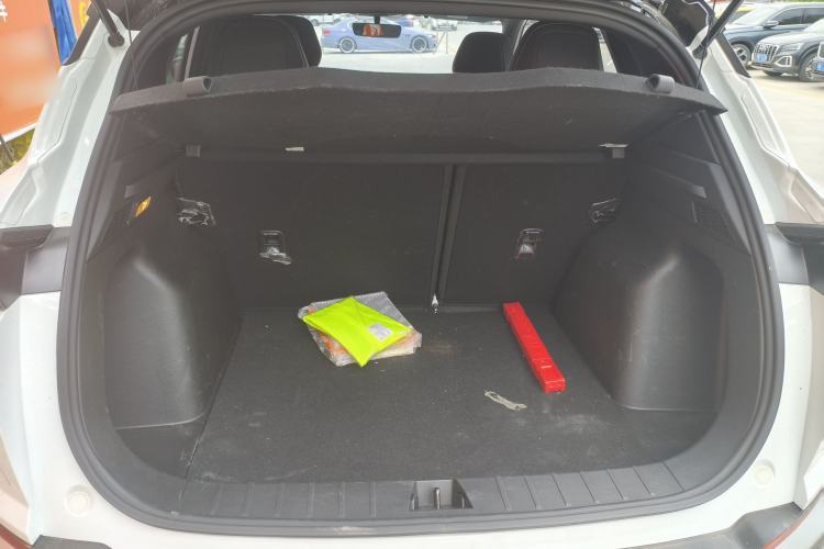Used Geely Auto Coolray 2025 Bin Yue L 1.5TD DCT Star Diamond Trunk