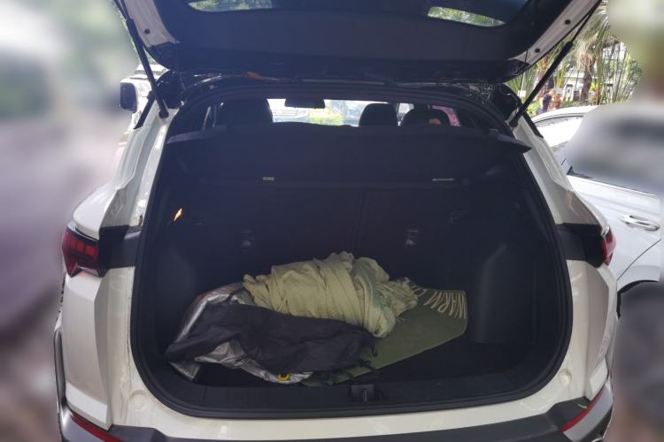 Used Geely Auto Coolray 2025 Bin Yue L 1.5T DCT Starlight Edition Trunk