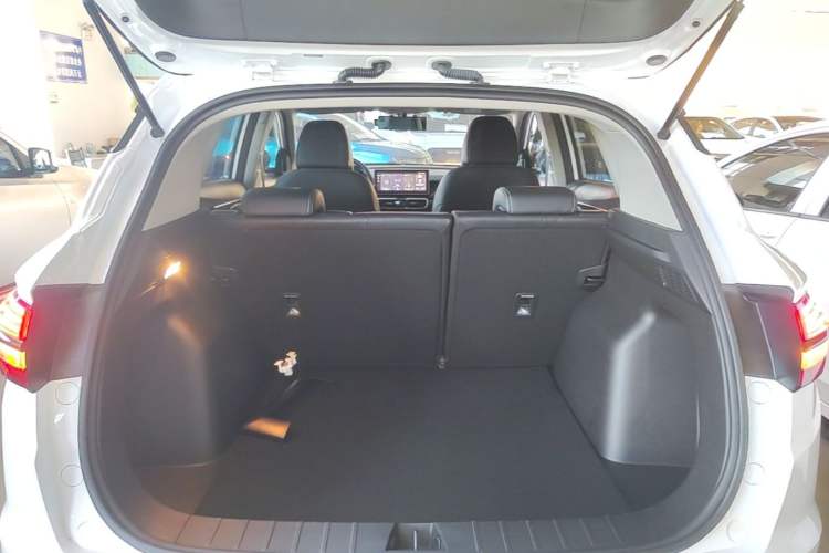 Used Geely Auto Coolray 2025 Model 1.5L CVT Superpower Edition MAX Trunk