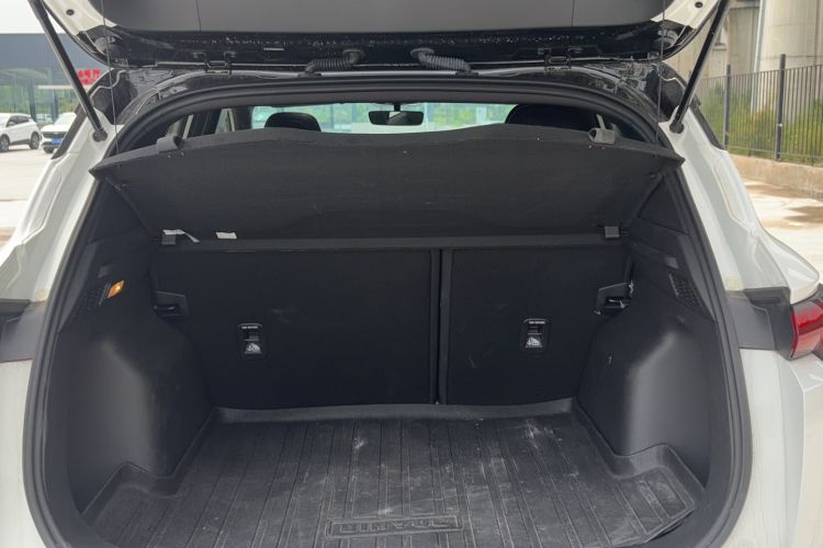 Used Geely Auto Coolray 2025 Bin Yue L 1.5TD DCT Star Diamond Trunk