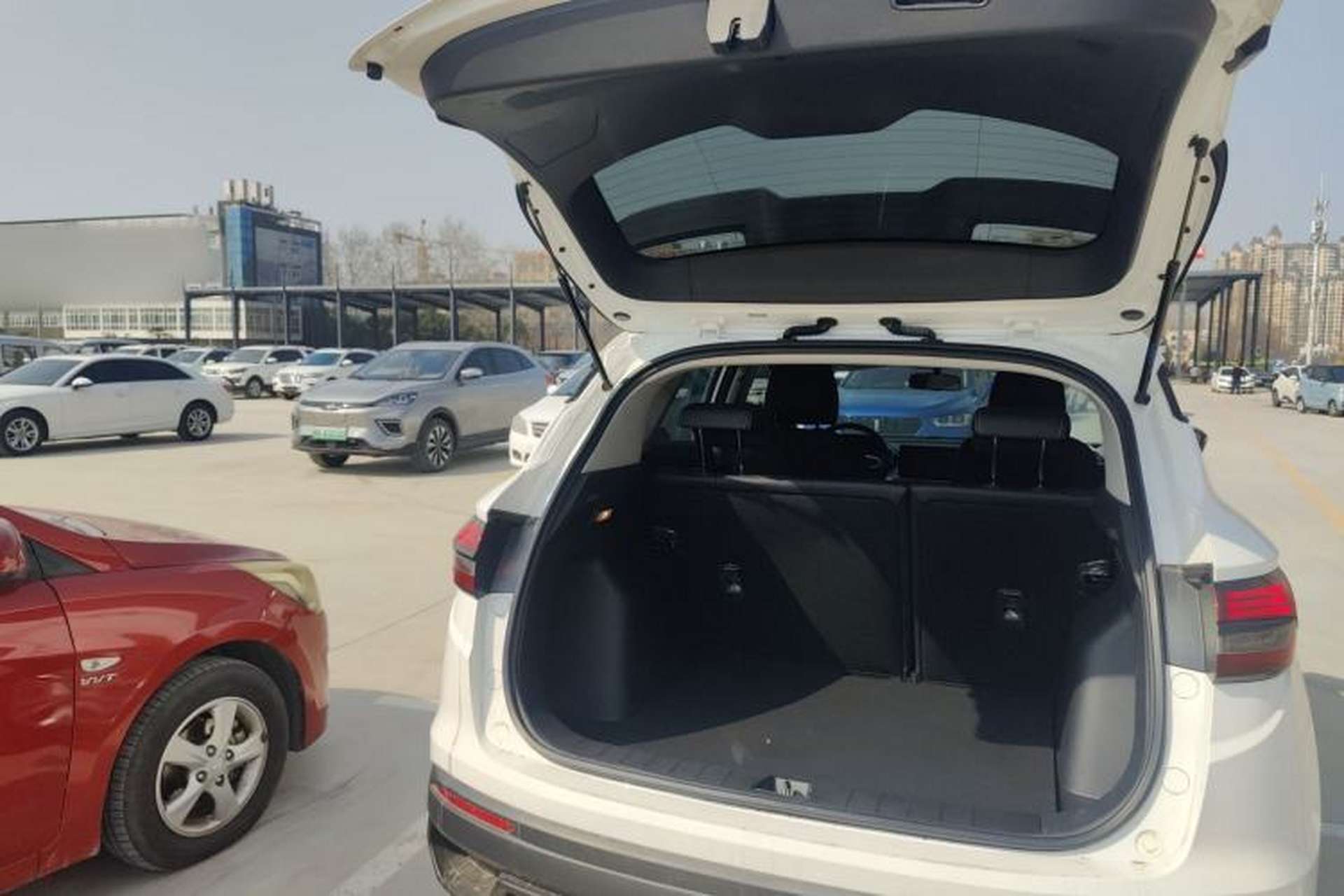 Used Geely Auto Coolray 2025 1.5L Manual Supercharged Edition Trunk