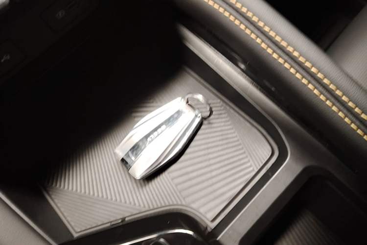 Used Geely Auto Coolray 2025 Bin Yue L 1.5TD DCT Beyond Edition Vehicle Key