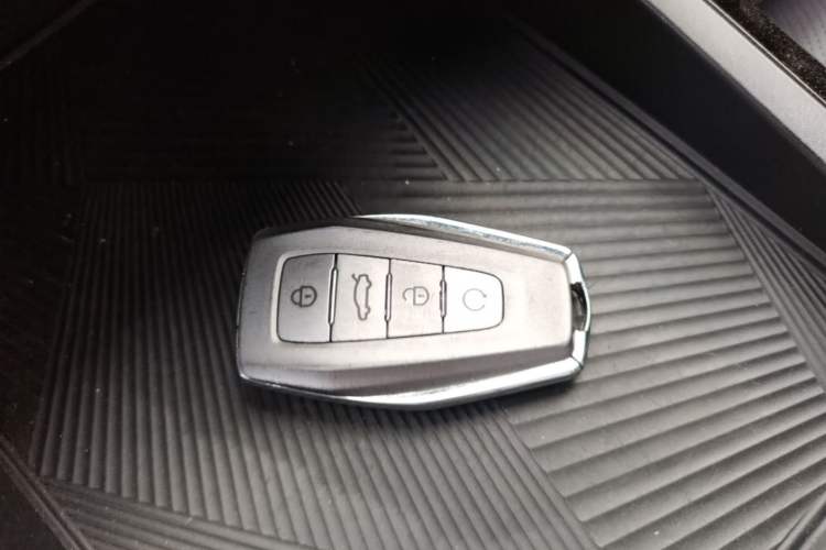 Used Geely Auto Coolray 2025 Bin Yue L 1.5T DCT Starlight Edition Vehicle Key