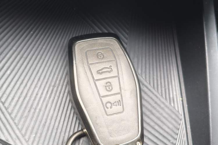 Used Geely Auto Coolray 2025 Bin Yue L 1.5TD DCT Star Diamond Vehicle Key