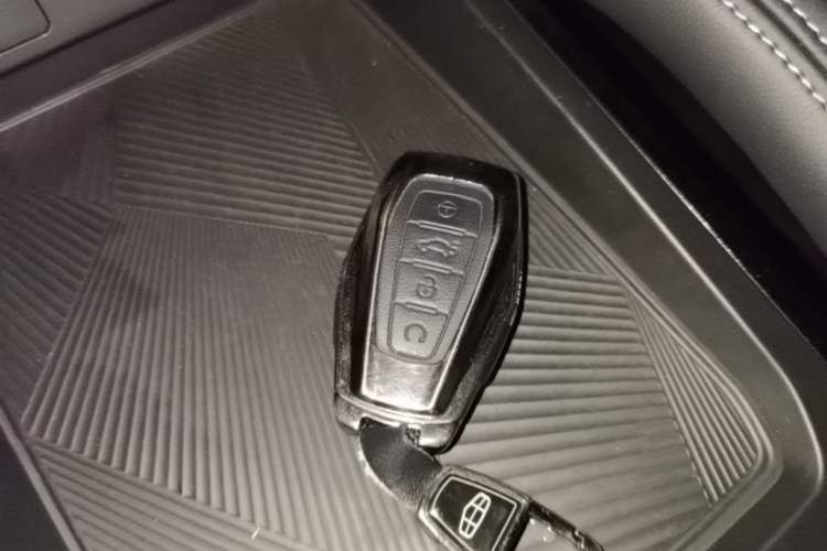 Used Geely Auto Coolray 2025 Bin Yue L 1.5TD DCT Star Diamond Vehicle Key