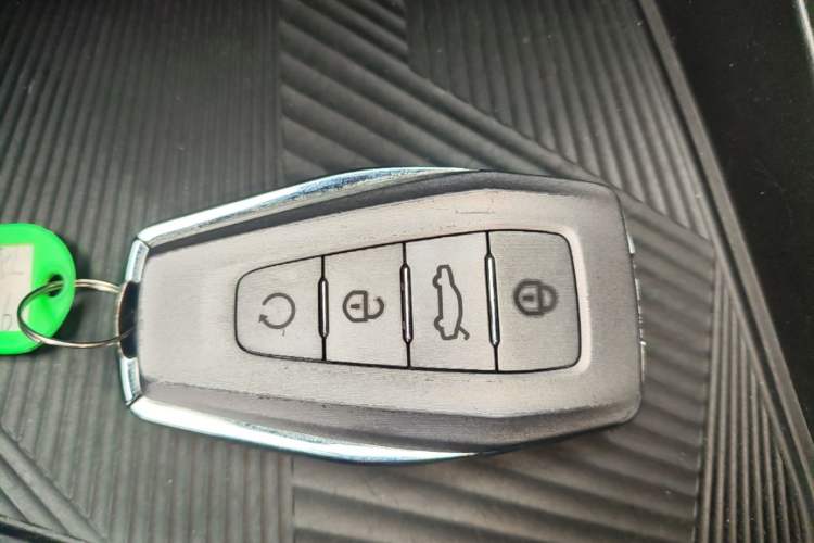 Used Geely Auto Coolray 2025 Bin Yue L 1.5T DCT Starlight Edition Vehicle Key