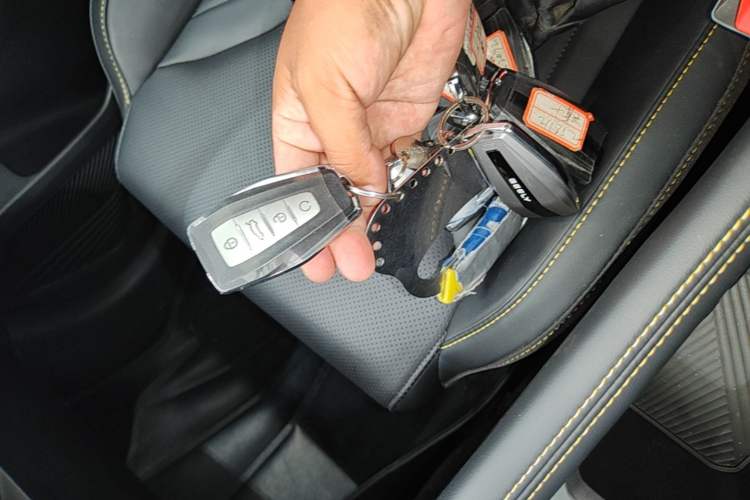 Used Geely Auto Coolray 2025 Bin Yue L 1.5TD DCT Star Diamond Vehicle Key