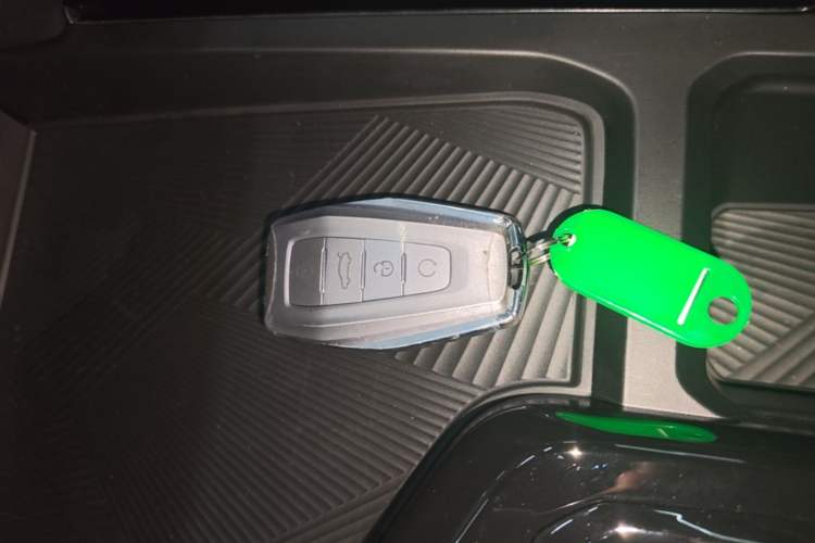 Used Geely Auto Coolray 2025 Bin Yue L 1.5TD DCT Beyond Edition Vehicle Key