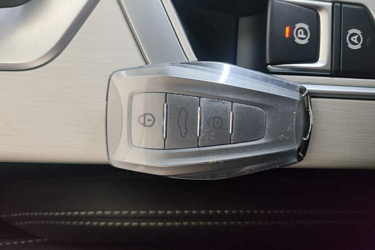 Used Geely Auto Coolray 2025 1.5L CVT Super Edition Vehicle Key