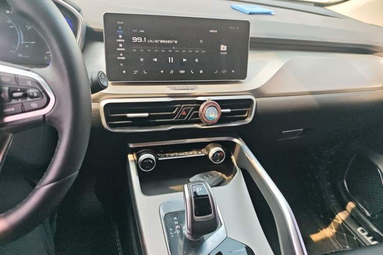 Used Geely Auto Coolray New Energy 2019 260T DCT Knight Audio And AC Panel