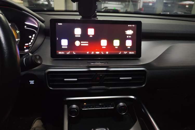 Used Geely Auto Coolray New Energy 2019 260T DCT Battle Audio And AC Panel