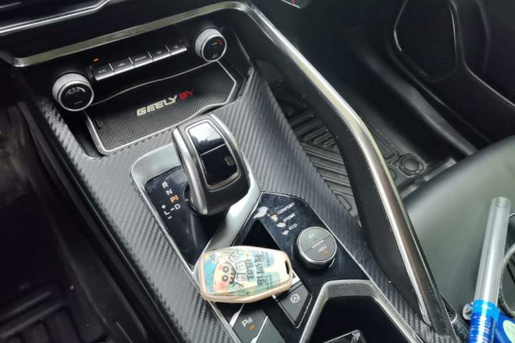 Used Geely Auto Coolray New Energy 2019 260T DCT Battle Gear Lever
